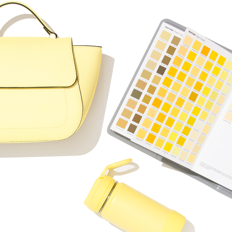 PANTONE Fashion Home + Interiors Paper Traveler
